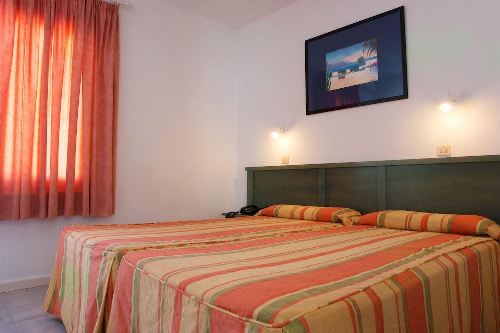 Apartamentos Livvo Oasis Puerto del Carmen  Exterior foto