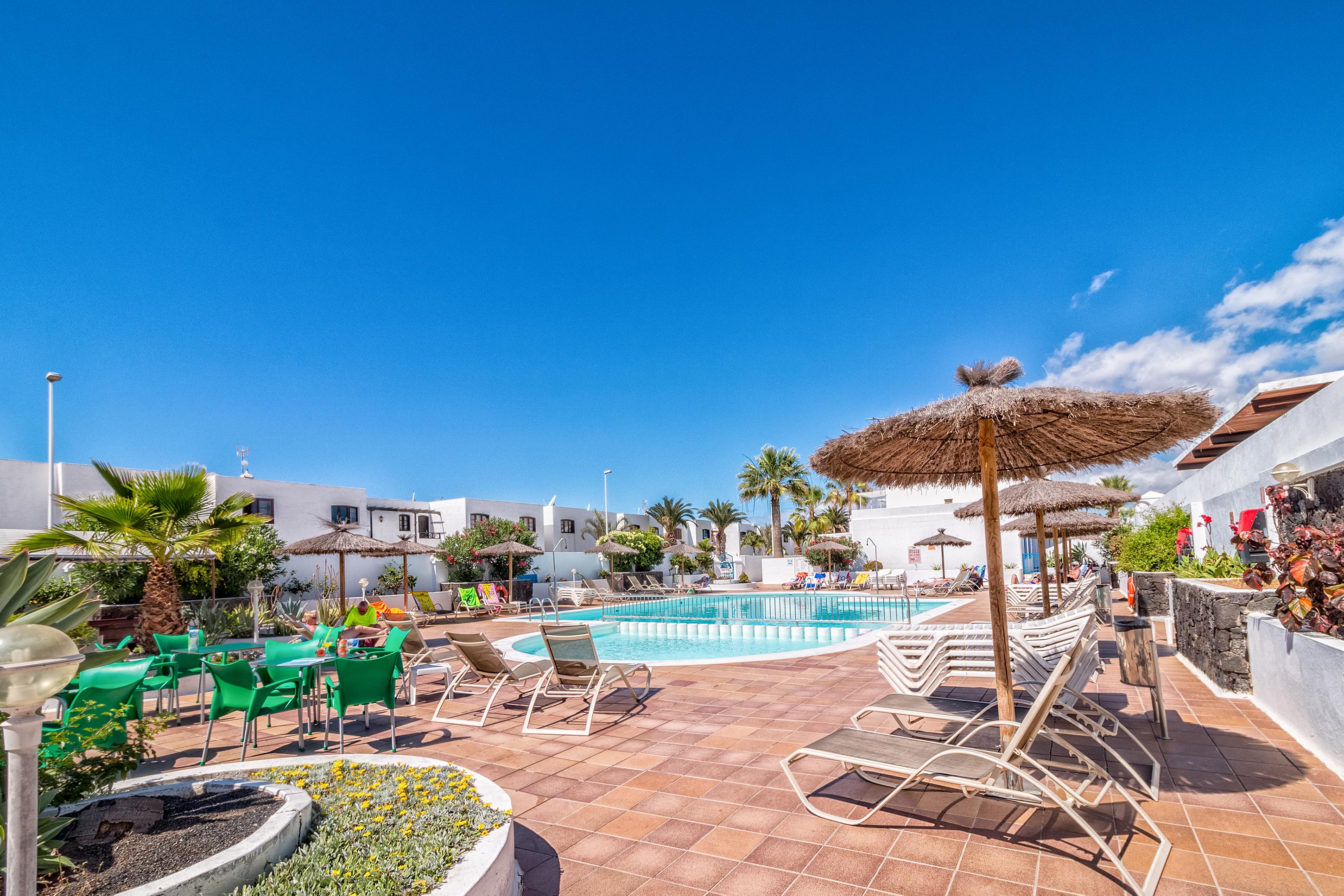 Apartamentos Livvo Oasis Puerto del Carmen  Exterior foto