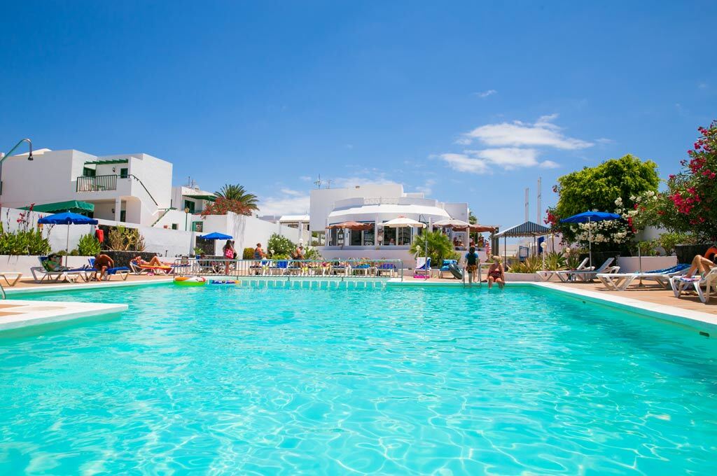 Apartamentos Livvo Oasis Puerto del Carmen  Exterior foto
